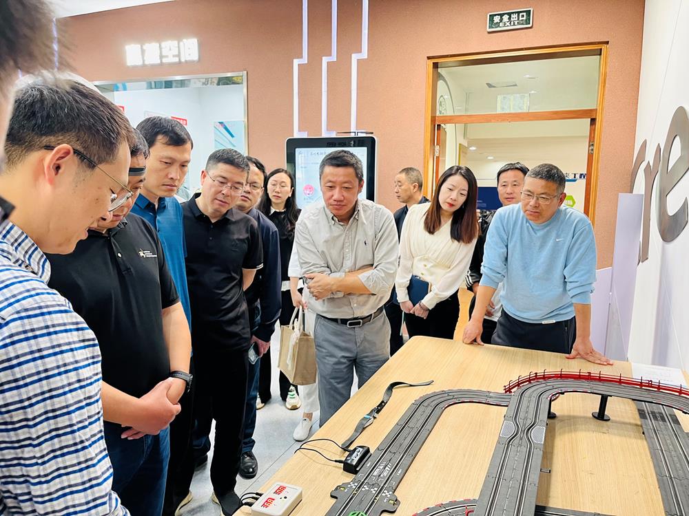 1a3fdfbcb249483b924c6a3c9c6bc392.jpg 1a3fdfbcb249483b924c6a3c9c6bc392.jpg