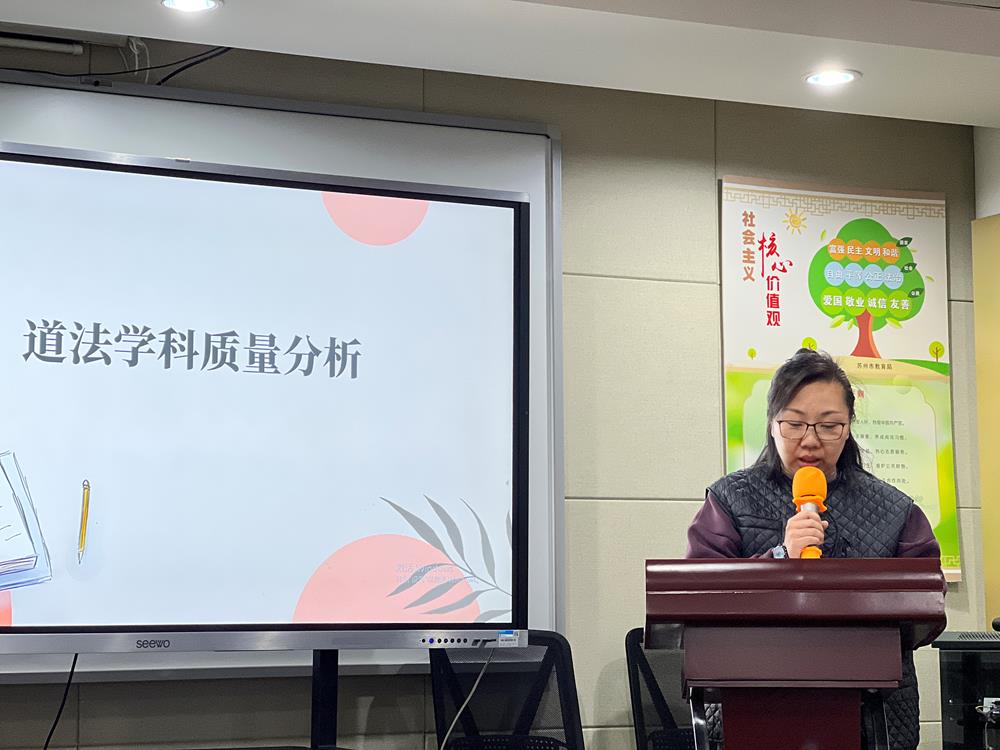 44e1c99888384f0b91ac0be7fe0eca14.jpg 44e1c99888384f0b91ac0be7fe0eca14.jpg